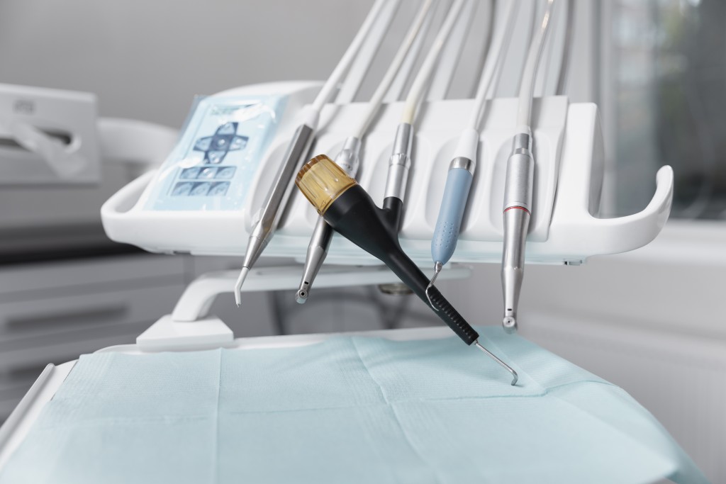 high-angle-dental-tools-arrangement.jpg